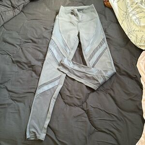 Dark gray alo leggings